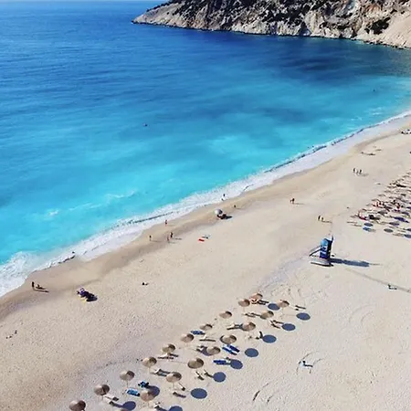 Magnificent Kefalonia Chalker 3 Bedrooms Seafront أسوس