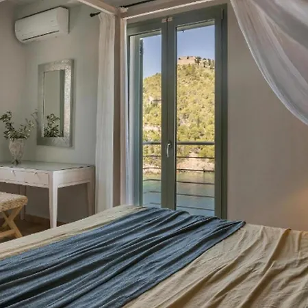 Chalker: Seafront Kefalonia Retreat With Pool And Sea Views Villa